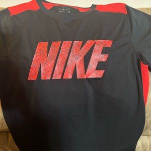 Men’s large Nike Dri-fit long sleeve shirt